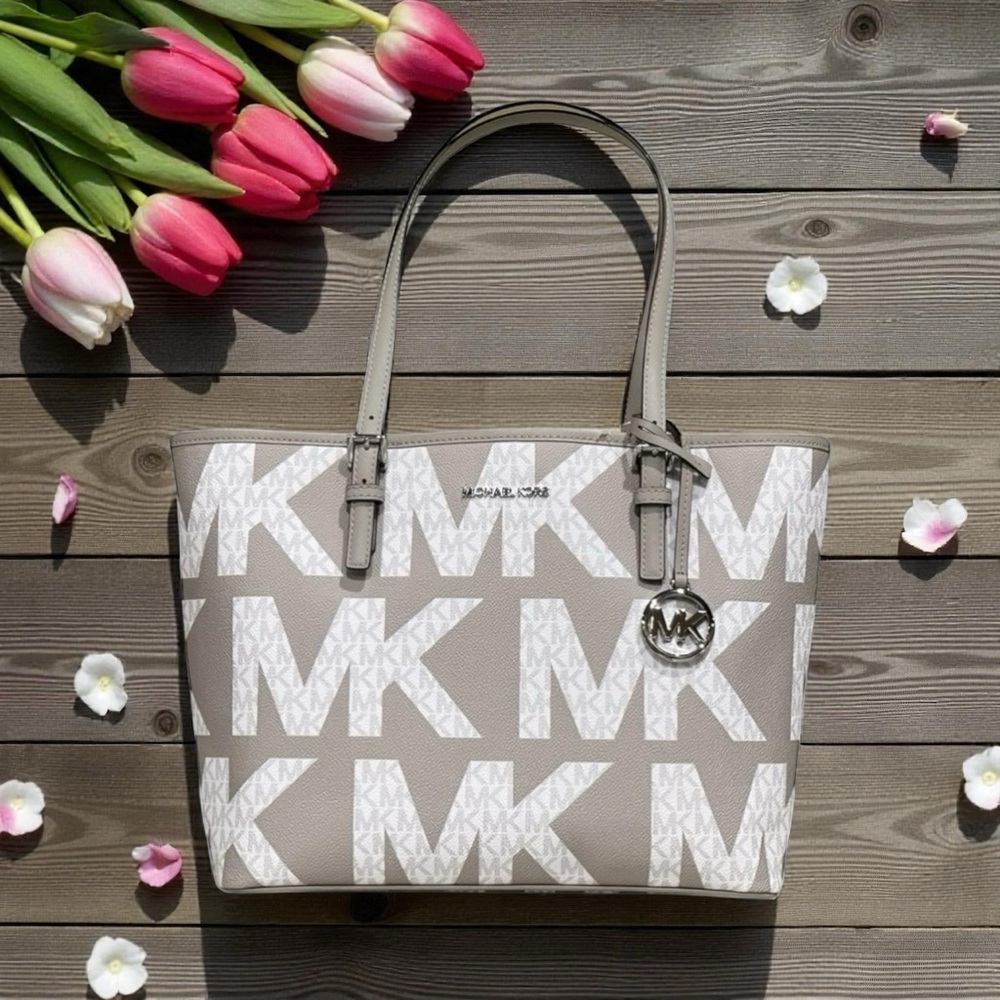Michael Kors Gray and White Signature Jet set Tote Bag silver hardware - Picture 2 of 7